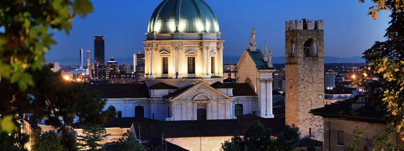 noleggio di tensostrutture e allestimenti a Brescia