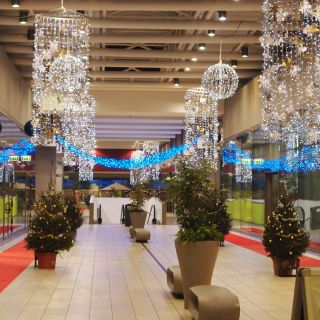 Decorazioni luminose per centri commerciali